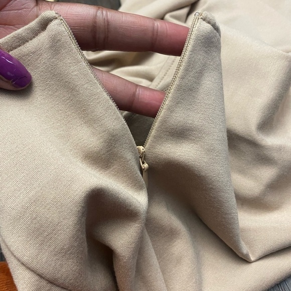 Nike embroidered-swoosh detail leggings pleated front size small - Picture 2 of 5